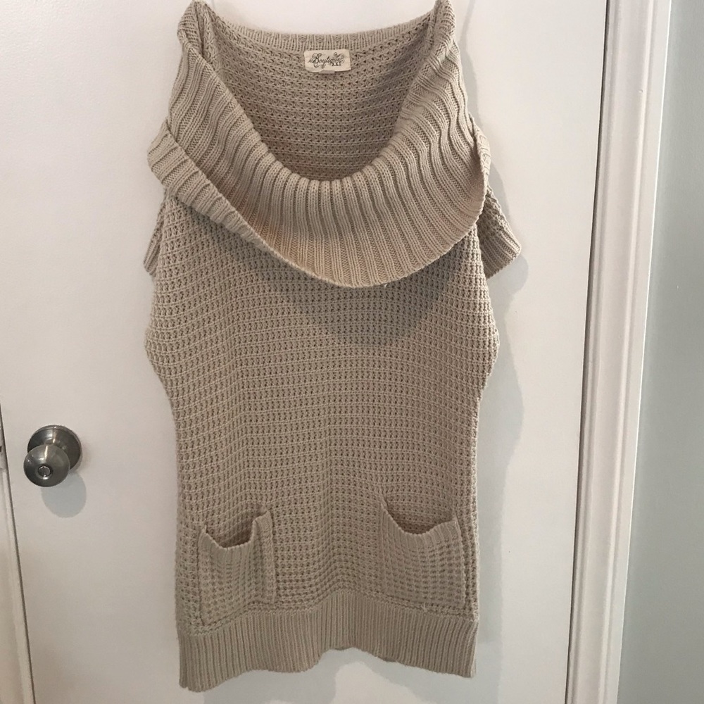 Beige tunic sweater